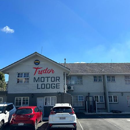 Tudor Motor Lodge Hamilton Bagian luar foto