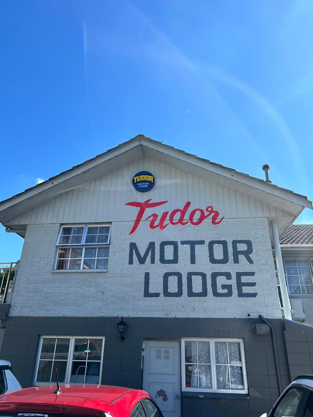 Tudor Motor Lodge Hamilton Bagian luar foto